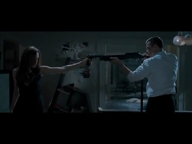 Cảnh Brad Pitt đánh nhau với Angelina Jolie trong 'Mr. & Mrs. Smith'